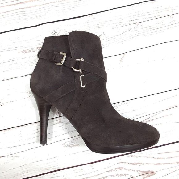 NWOT Tommy Hilfiger Boots - Picture 1 of 12